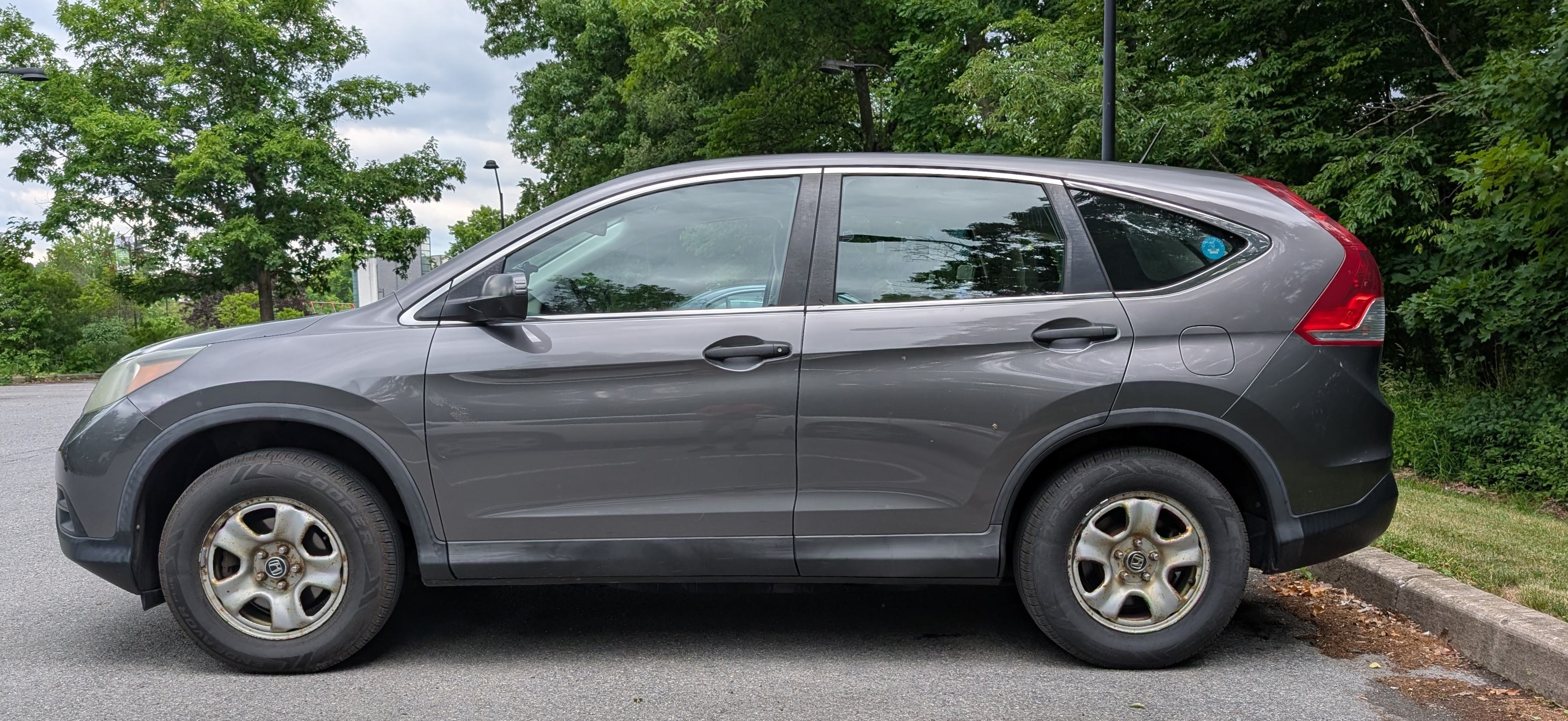For Sale 2013 Honda CR-V in very good condition