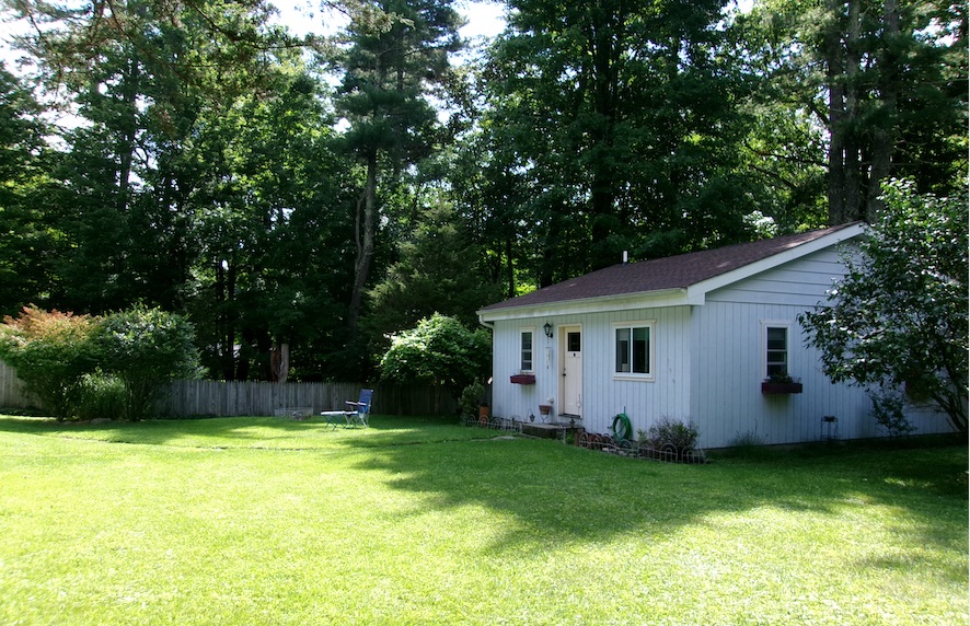 For Sale cottage for rent