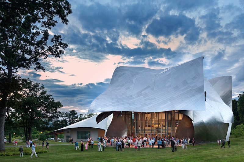 <em>Cond&eacute; Nast Traveler</em>&nbsp;Names Bard One of &ldquo;the 50 Most Beautiful College Campuses in America&rdquo;