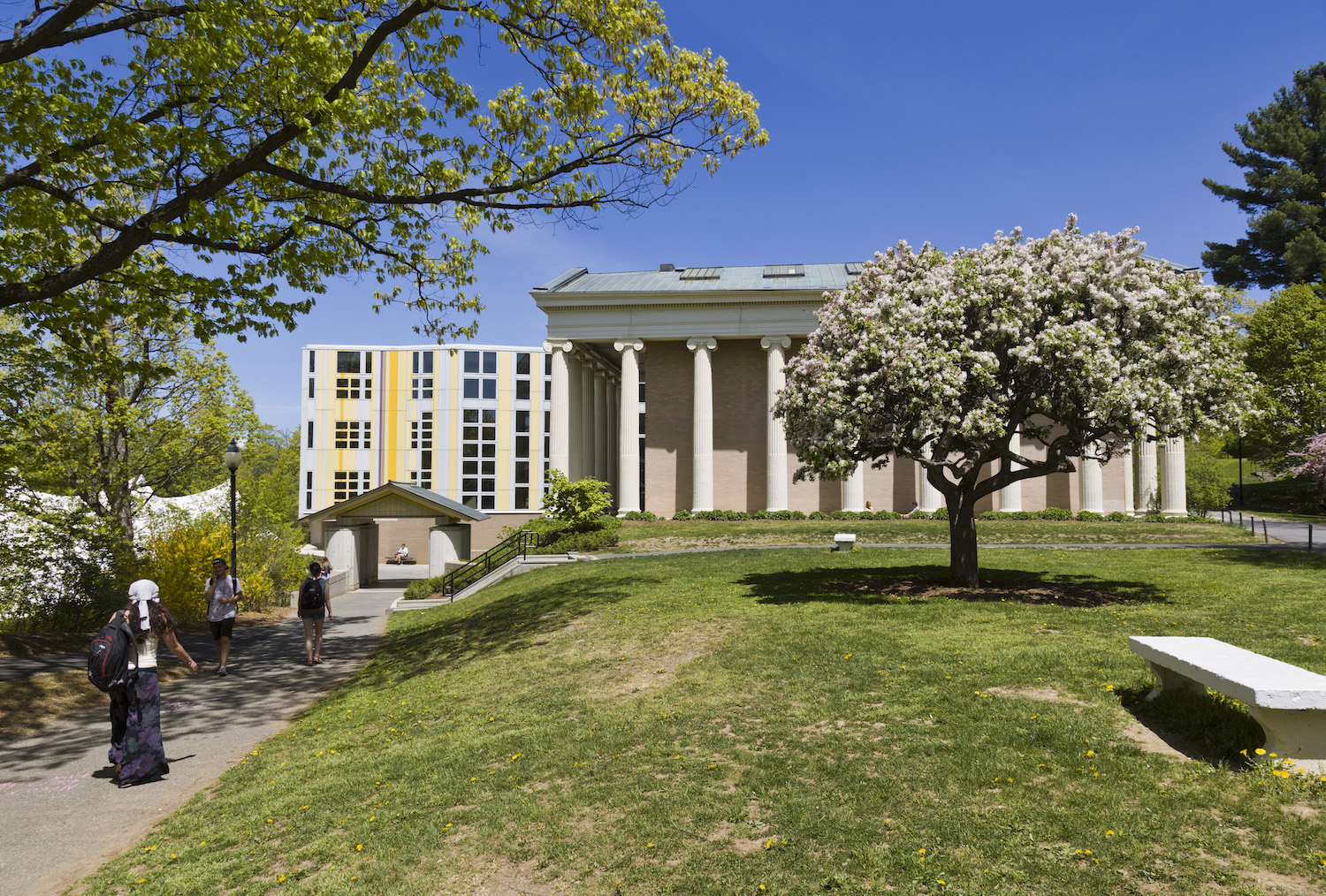 Isabel Snodgrass &rsquo;18 Awarded Fulbright Scholarship to Study the Relationship Between Indigenous Knowledge and Experiential Education in Samoa