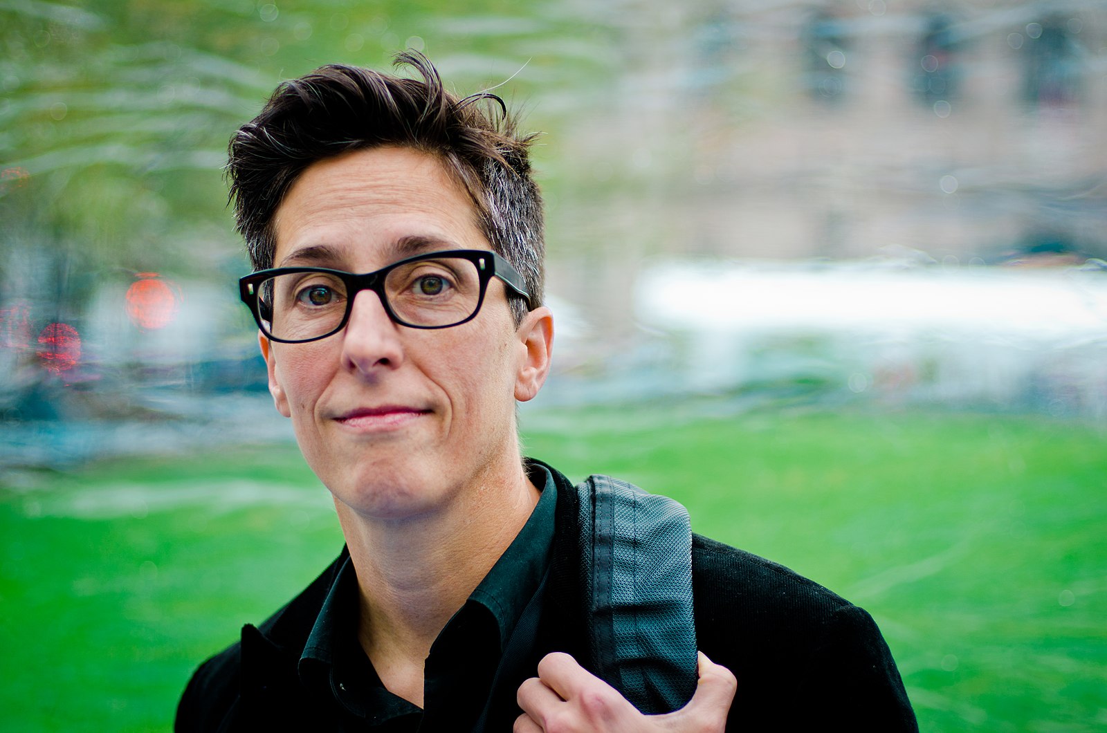 The <em>Mary Sue</em> Runs Primer on Bechdel-Wallace Test and the Work of Alison Bechdel&nbsp;SR&nbsp;&rsquo;77