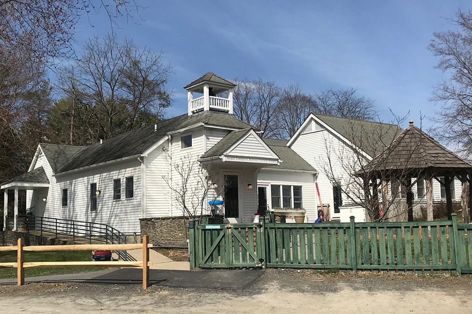 Bard Nursery Director Nora Painten Appears on the Little Feet Community Podcast