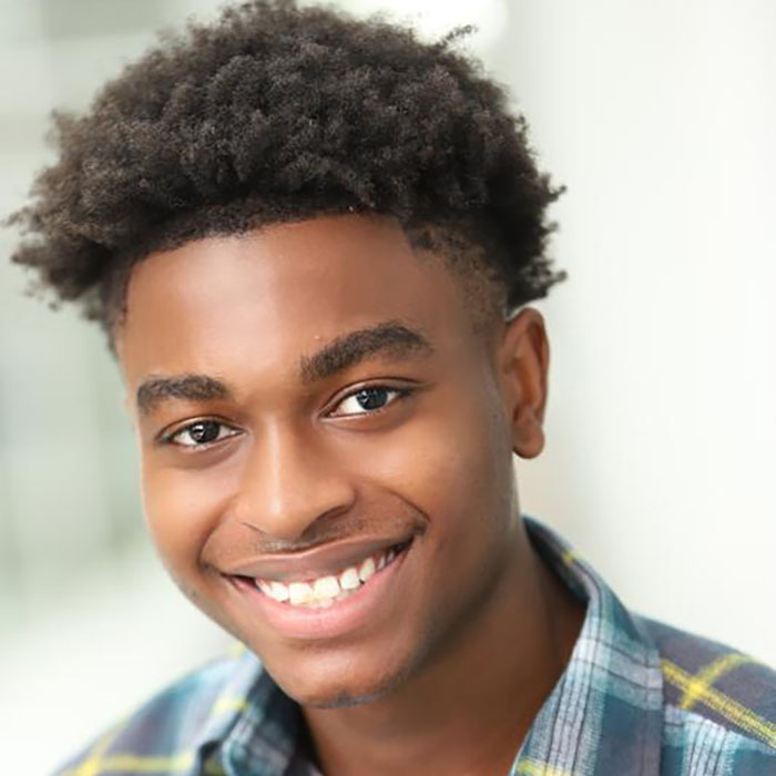 Posse Scholar Jalen Smiley &rsquo;27 Fosters Connections Among OEI Scholars and Campus Community