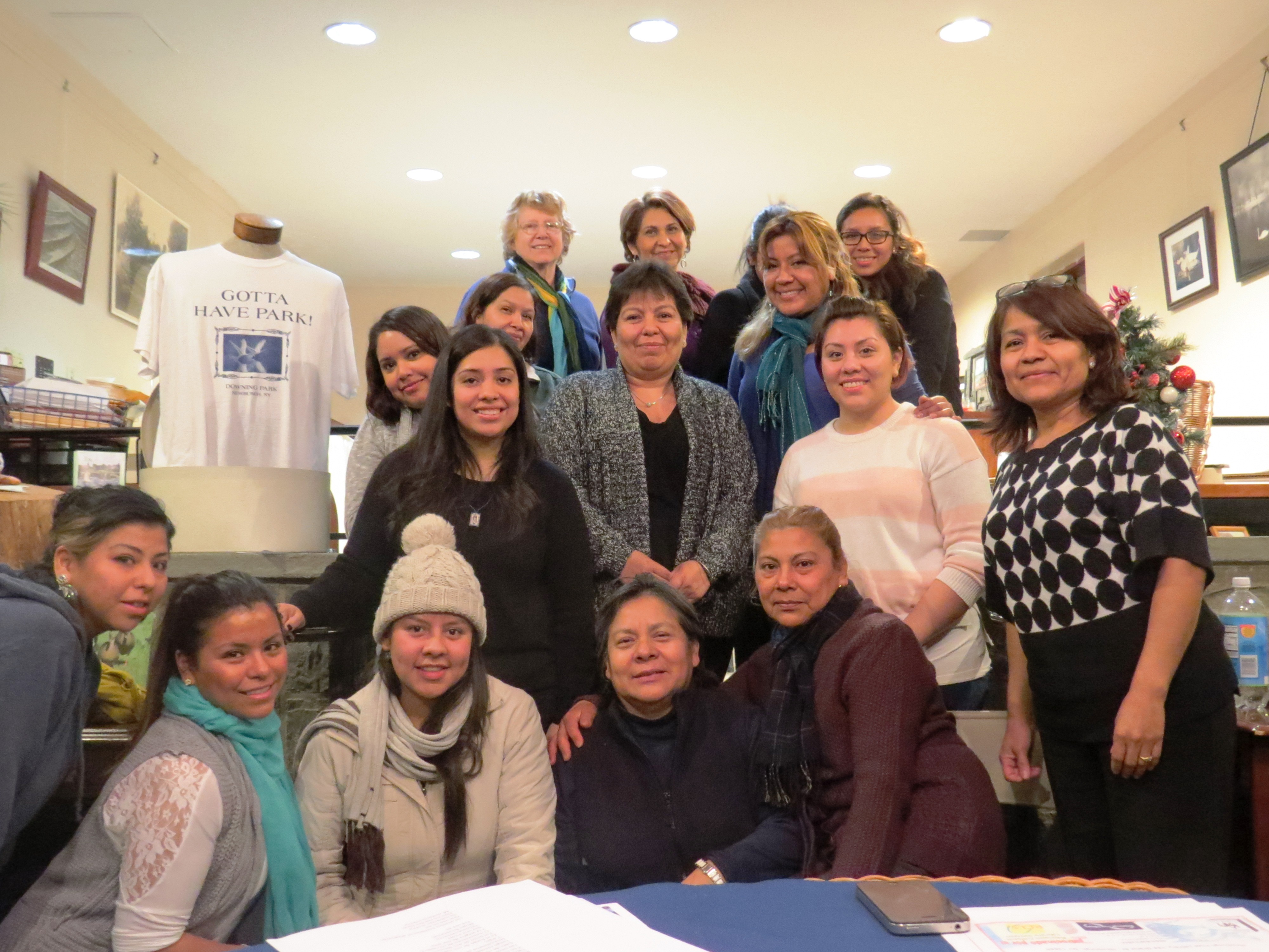 Las asistentes a la primera reunión del Grupo de Mujeres Latinas del Valle de Hudson. A las siguientes reuniones, ¡llegaron el doble!
