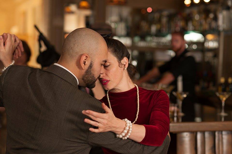 <em>Maia Martínez y David Salvatierra bailando tango, foto de CarlCoxStudios</em>