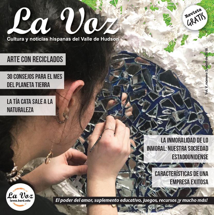 Imagen de la portada de La Voz de abril, foto de Rachel Shamsie